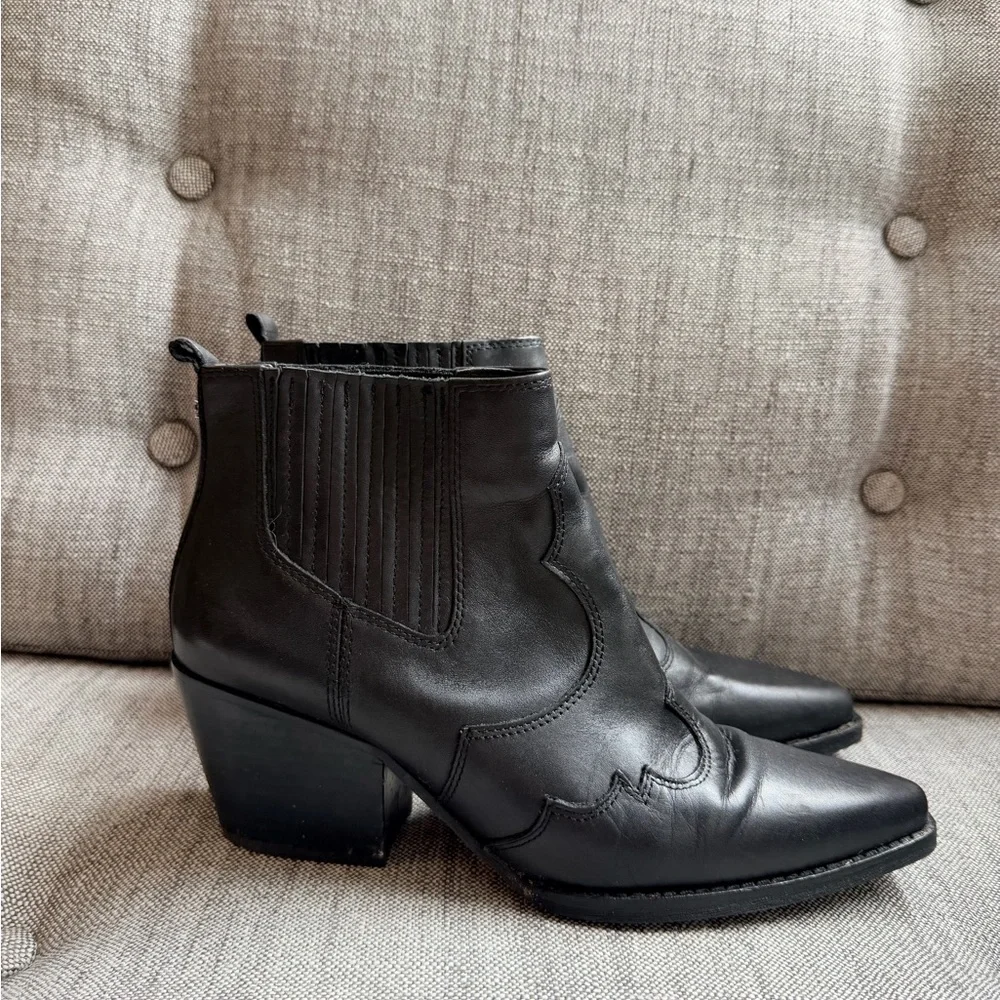 Sam Edelman Black Leather Ankle Boots - Picture 1 of 3